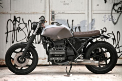 mnky:  Moto Sumisura Custom BMW K75 Motorcycle | Hypebeast