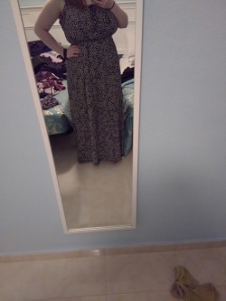 lumpyspaceprincessa:  Lil maxi dress