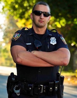 policecorps:  He’s like, “do it and I arrest you.”Sounds
