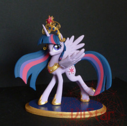 aruurara:  viistar:  Princess Twilight Sparkle has arrived! http://www.ebay.com/itm/300891542982?ssPageName=STRK:MESCX:IT&_trksid=p3984.m1557.l2649