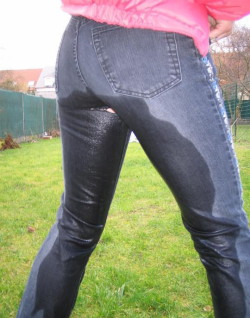 Women who wet their pants and are okay with it