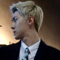 ohsehunicons:  low quality   moncler 