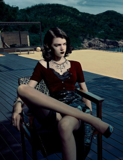 stormtrooperfashion:  Antonia Wesseloh by Jacques Olivar for Marie