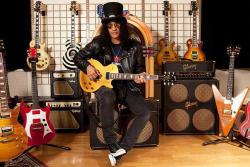 anrill:  Slash at Gibson London What’s up with the upside down