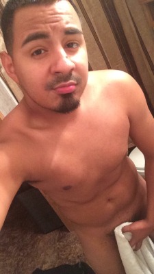 mannnyt:  Happy #TowelTuesday 😜