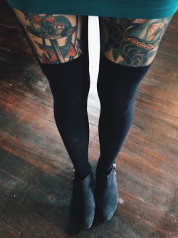 jessikawhoever:  tattoos plugs piercings jewelry hair fashion