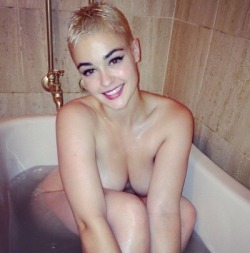 stefania-ferrario:​ Stefania Ferrario < |D’‘‘‘