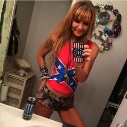 Sexy girl I&rsquo;d flag you real redneck good..