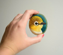 ittakestimetobeaman:  sosuperawesome:  Embroidered brooches by