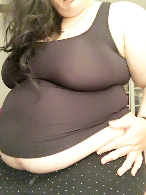 samanthavanity83:  Damn top just can’t contain me!! 