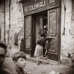 poboh:  Ercolano, Italy 1950’s, Fosco Maraini. Italian (1912