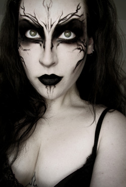 felonyfey:  Mooooar corpse paint!! :D  Can’t wait for tomorrow