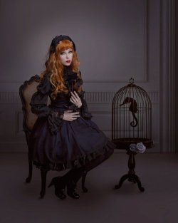 annrose6:  diario del arte: Be a Gothic Lolita on We Heart It - http://weheartit.com/entry/53673360/via/annrose68 