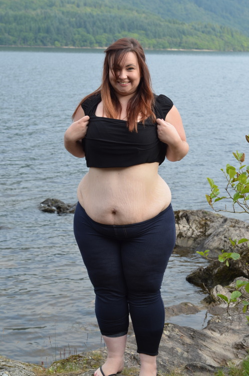 bigcutieholly:bigcutieholly:some of my fave pics of me taken a while back at Loch Lomond :)Check out my blog at holly.bigcuties.com to see some of these (before) pics alongside pics of me nowâ€¦ I canâ€™t believe the difference x