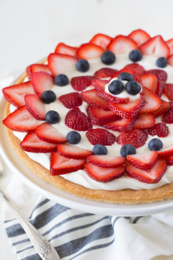 do-not-touch-my-food:  Strawberry Cream Cheese Tart
