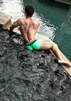 completelyfine:  Yes, please! http://completelyfine.tumblr.com