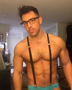 jeffyfuckingt:  I need to wear suspenders more often. #dc #dmv