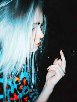 thedarqness:  wastedlilacs:  soft grunge/models  ☯GRUNGE &