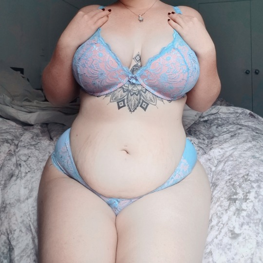 uravagina:   Soft blues 💙 