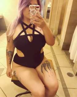 imgonnamakeachange:  Another A+ swimsuit from @killstarco 👌🏻🦇🕷🕸😈