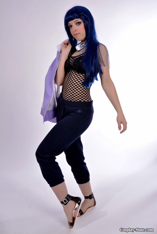 New set with Hinata pictures is up :)