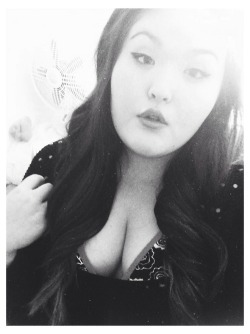 chubby-bunnies:  US 18/20.Because chubby Korean girls can be