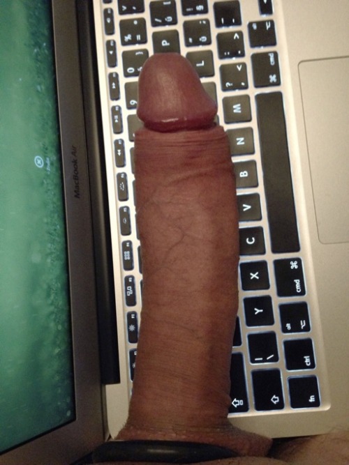 bigczechboy:  My hard tool with my MacBook Air :-) 