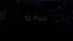 edwardspoonhands:  sizvideos:St. Pauli’s peeback wallsVideo