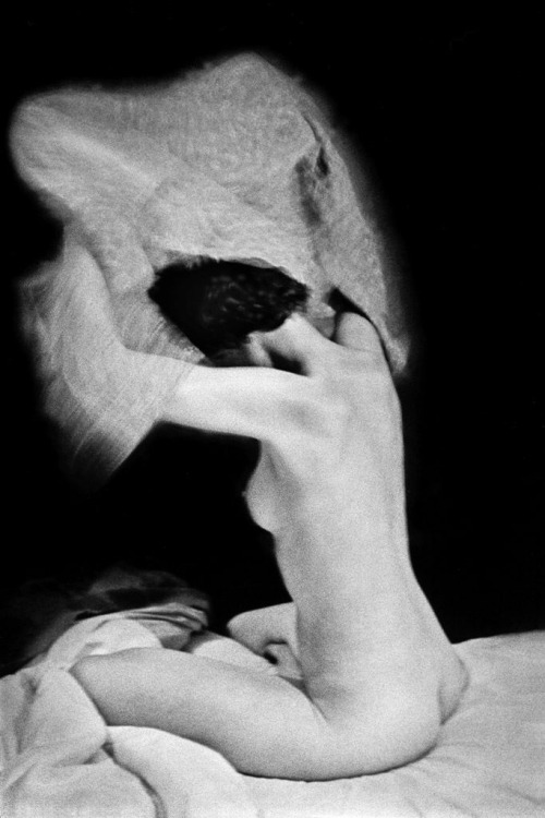 agelessphotography:  Eye of Love #521, René Groebli, 1952