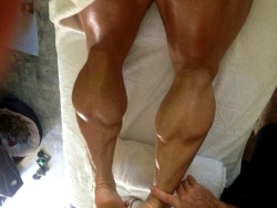 justmuscle77:  Calves you just wanna touch for days. 