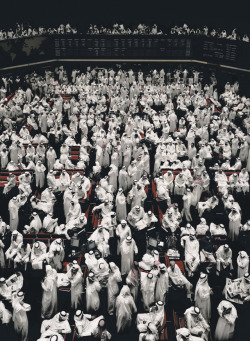 exhibitiona:Andreas Gursky, Kuwait Stock Exchange, 2007