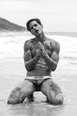 hnbw:  Diego Fragoso by Jeff Segenreich for Attitude Magazine