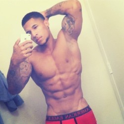 getitboi:  Derek T ♥