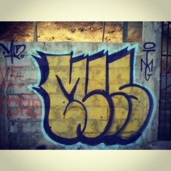 Outro de hojee #welovebombing #throwup #graff #boanoite  (em