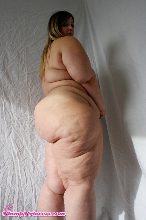 bigassbutts:  thegalleriaofbeauty:  PLUMP PRINCESSâ€¦PT ONE  (via Tumbling)  Sexy