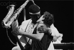 historicaltimes: Bruce Springsteen kissing Clarence Clemons.