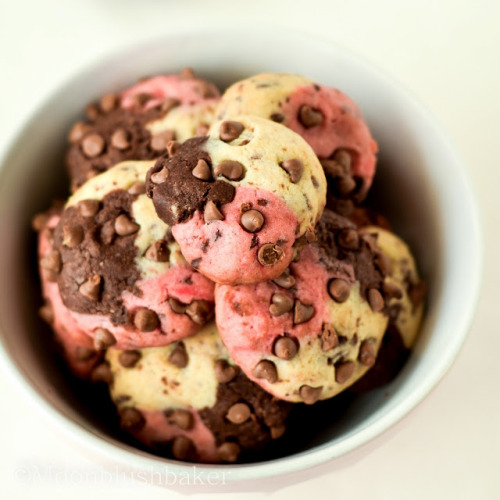 foodfuckery:   THICK BAKED NEAPOLITAN CHOCOLATE CHIP COOKIES Recipe  BRB BAKING MYSELF INTO A DIABETIC COMA