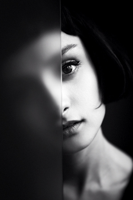 ebrusidar:  Dreamer’s Wake #woman #female #portrait #dark