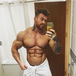 whitepapermuscle:Max O’Connor