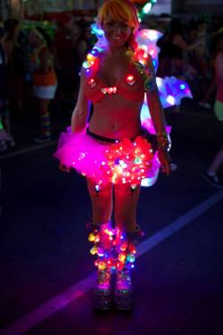 i-love-summer-festivals:  Electric Daisy Carnival 2013