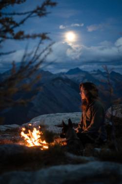 instinct-photography:  Magical night in the mountains with my