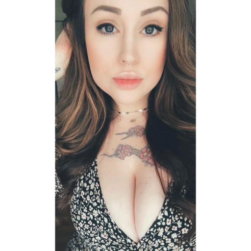 missmagnolia:Here’s to getting white girl wasted on a Wednesday