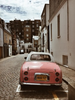 19-9x:  Knightsbridge, London