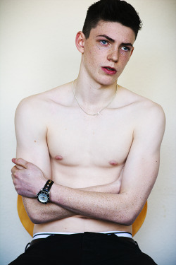 krochlok:  Hot look