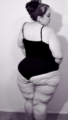 cellulite-chaser:  #ssbbw #cellulite