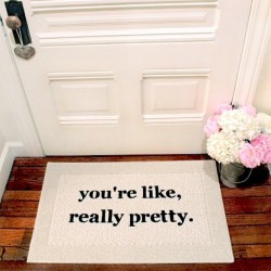 cozyafternoons:  so you agree… you think you’re really pretty.