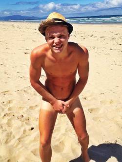 swimvillain:  Not a speedo… but a speedo tan line is pretty