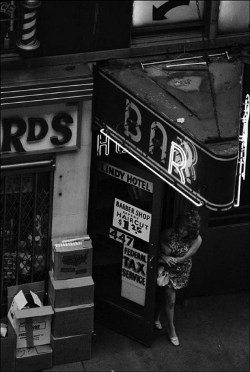 adreciclarte:  Burt Glinn - Prostitution, New York 1971 