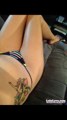 More #panties #legs and #feet :) (full picset here: http://www.lelulove.com/?mb=UGhvdG9zfHw= ) Pic