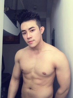 vietmalebeauty:  vietboysparadise:  IG: trem_ngo  Dai Ngo